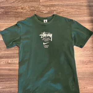 NIKE x  Stüssy  Green Logo Graphic Tee